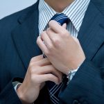 保険営業マンはネクタイしなければならないのか？